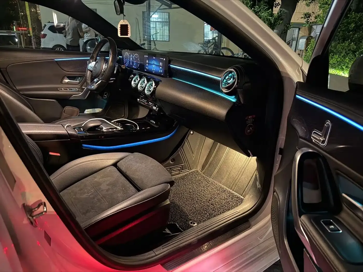 Mercedes-Benz A-Class A 200 L Fashion 2023 — фото 7