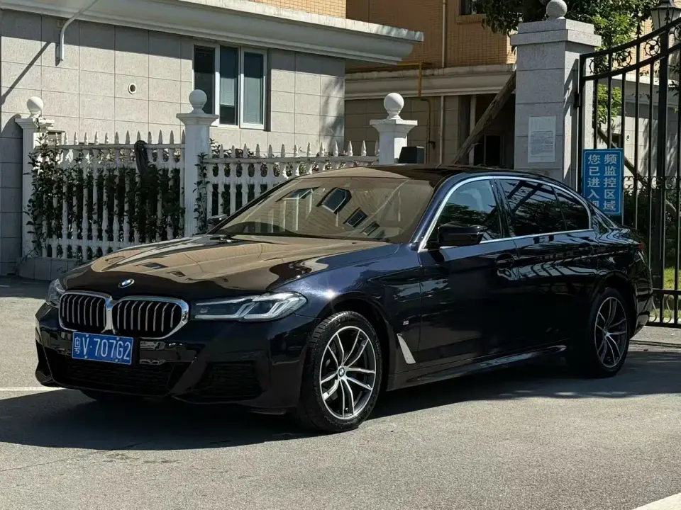 BMW 5 Series 525Li M Sport Package 2022