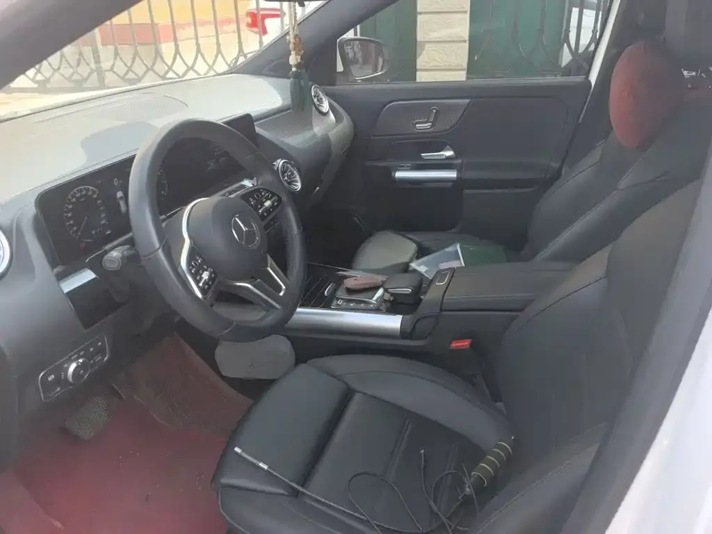 Mercedes-Benz GLA-Class GLA 220 2023 — фото 11