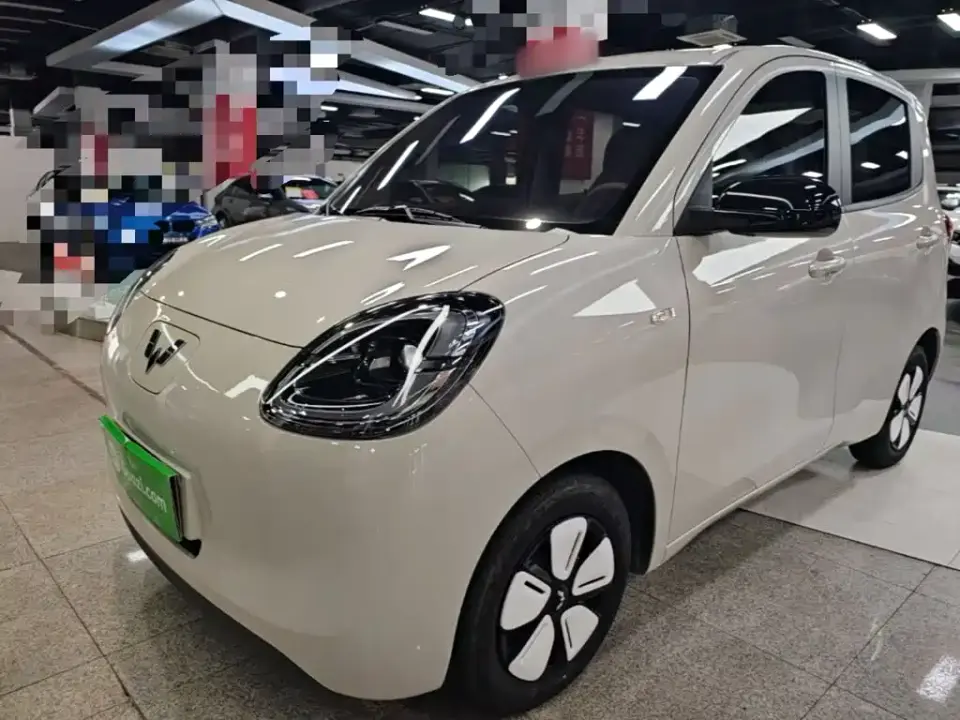 Wuling Motors Hongguang MINIEV 4-Door Advanced 2025