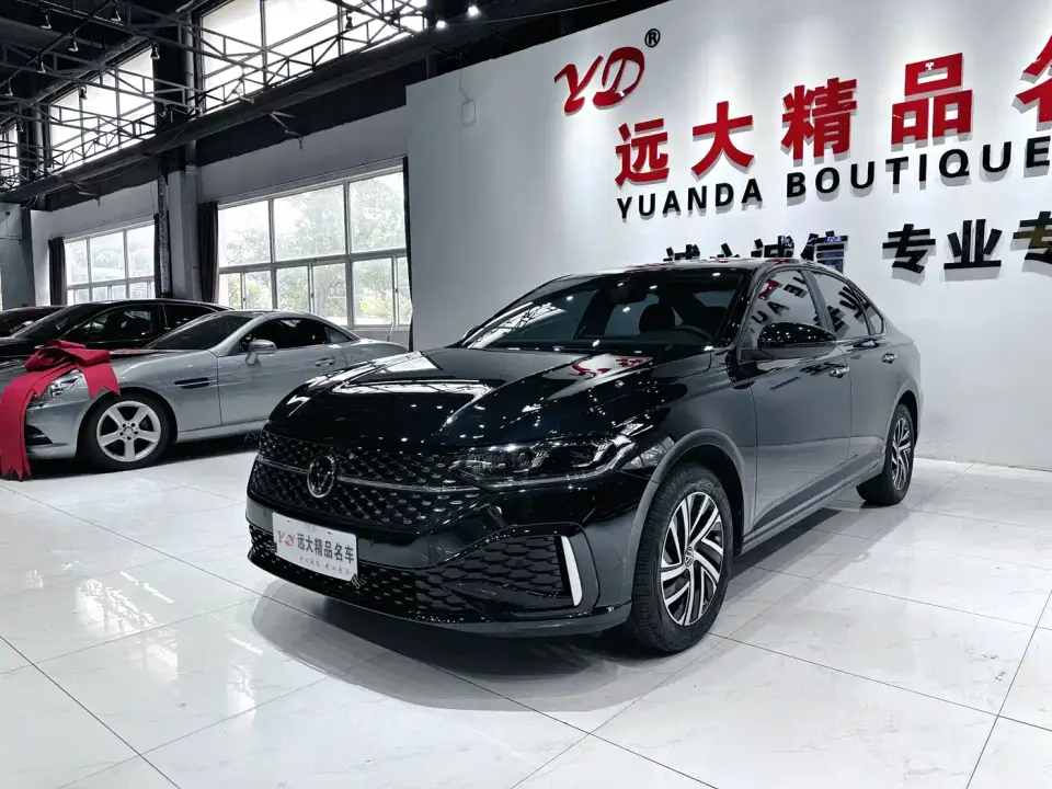 Volkswagen Lavida Model 300TSI DSG Starlight Leading Edition 2025