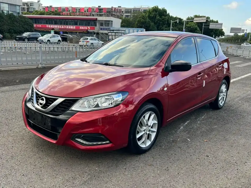 Nissan Tiida 1.6L CVT Cool Edition 2022