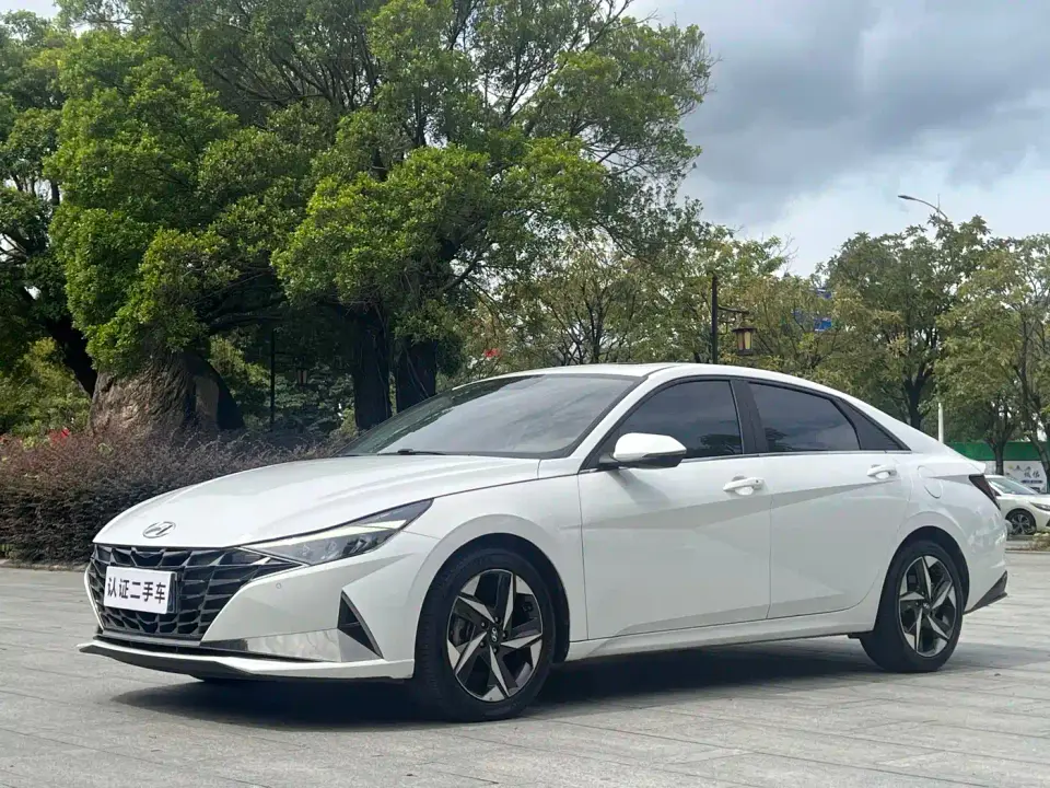 Hyundai Elantra 1.5L CVT GLX Elite Edition 2022