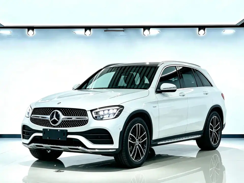 Mercedes-Benz GLC-Class Model GLC 260 L 4MATIC Luxury Edition 2022