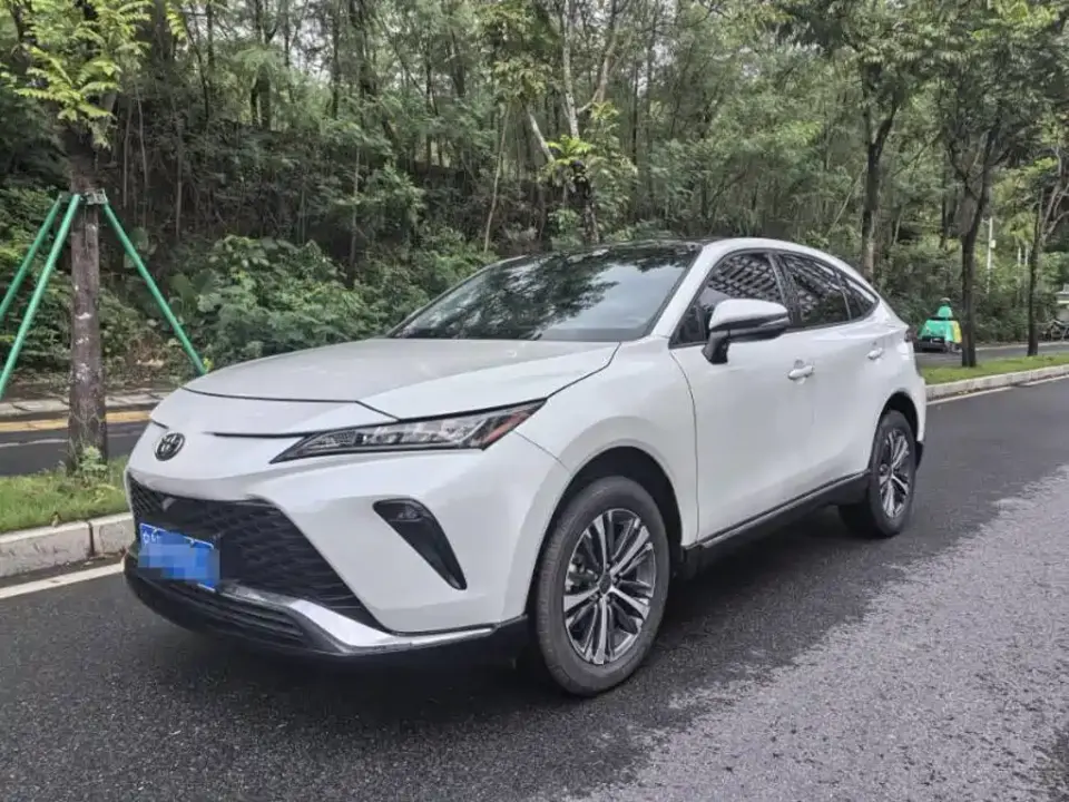 Toyota Venza 2.0L CVT 2WD Luxury 2023