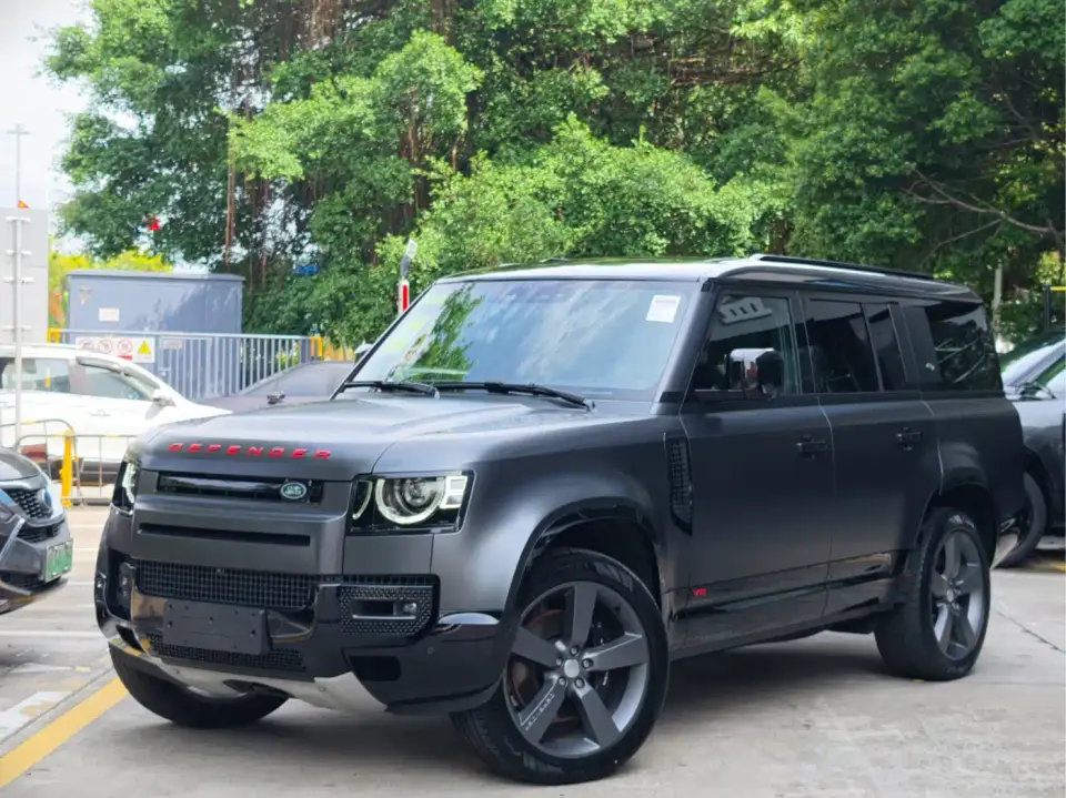 Land Rover Defender 130 5.0T V8 2026