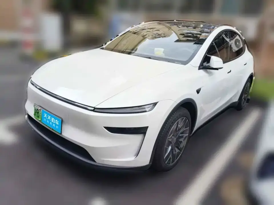 Tesla Model Y L Facelift Long Range AWD 2026