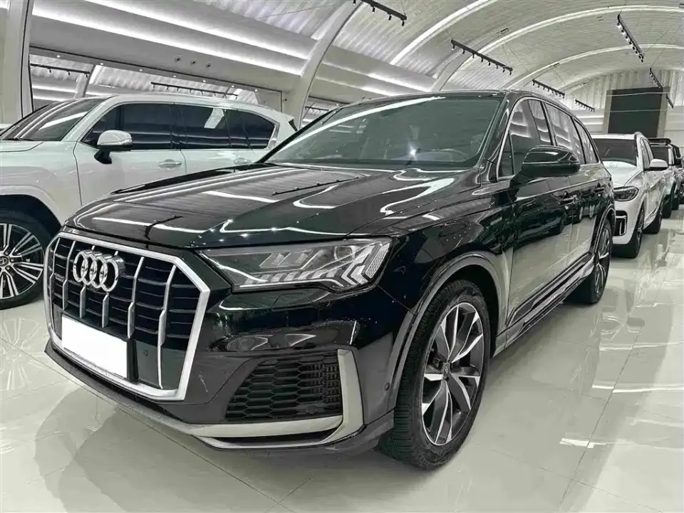 Audi Q7 55 TFSI quattro S line Sport 2024