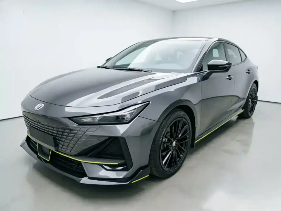 Changan UNI-V 1.5T Luxury Edition 2023