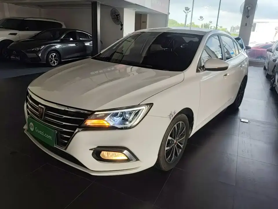 Roewe i5 1.5L Manual 4G Connected Premium Flagship Edition 2021