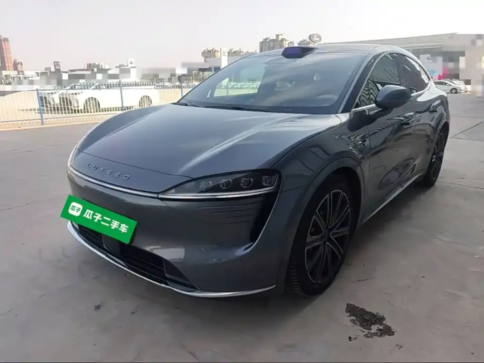Zhijie Luxeed R7 Extended Range 331km Ultra 2025