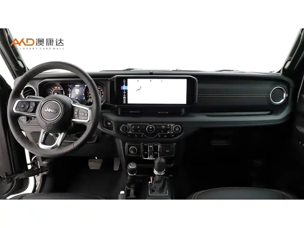 Jeep Wrangler Model 2.0T Sahara Four-Door Version 2025 — фото 5