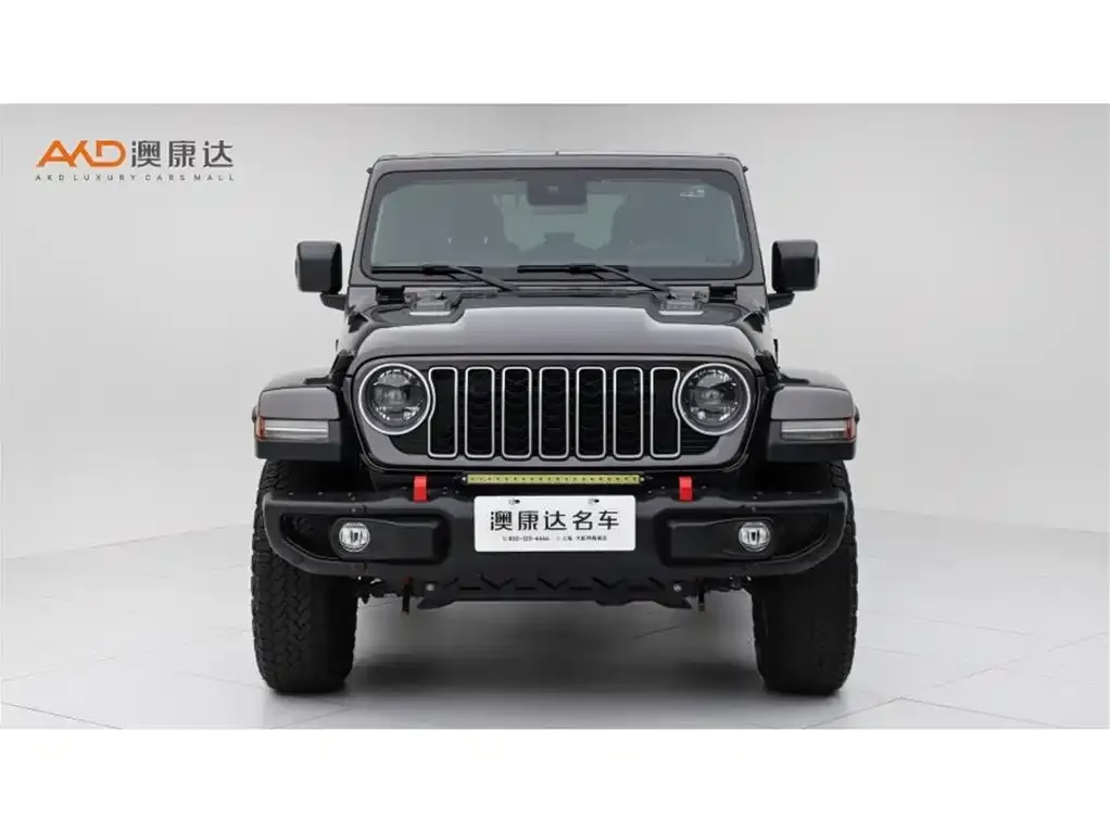 Jeep Wrangler Model 2.0T Sahara Four-Door Version 2025 — фото 2