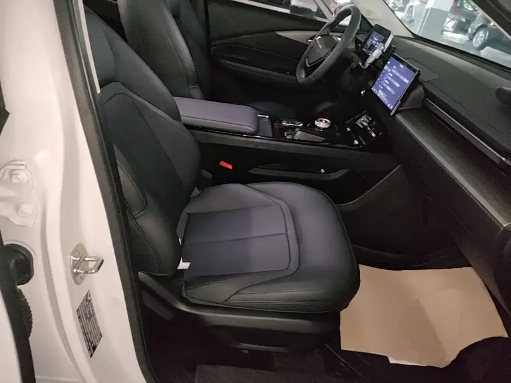 Wuling Motors Wuling Xingguang Co-Creation Edition 150 Standard 2024 — фото 25