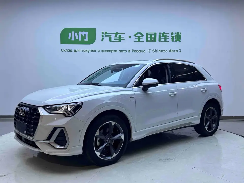 Audi Q3 35 TFSI Fashion Dynamic (1.4T) 2023