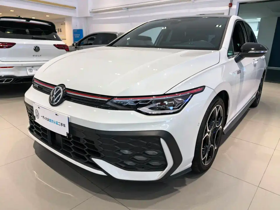Volkswagen Golf GTI 380TSI DSG GTI 2025