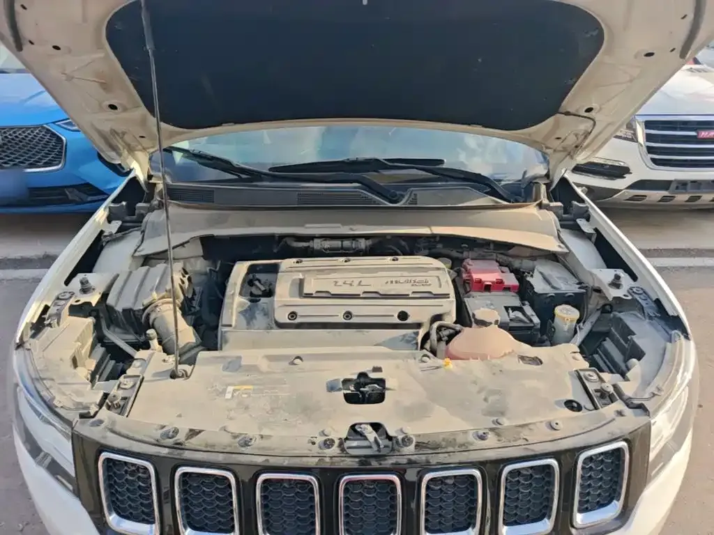 Jeep Compass 200T Automatic Classic Edition 2019 — фото 20