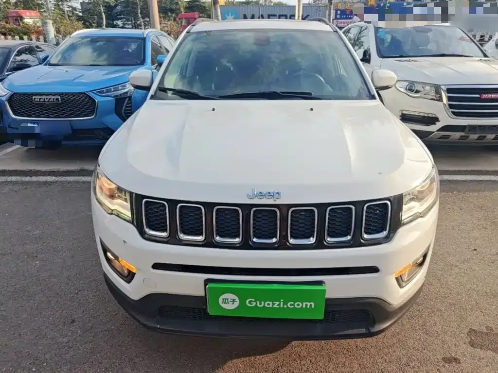 Jeep Compass 200T Automatic Classic Edition 2019 — фото 3
