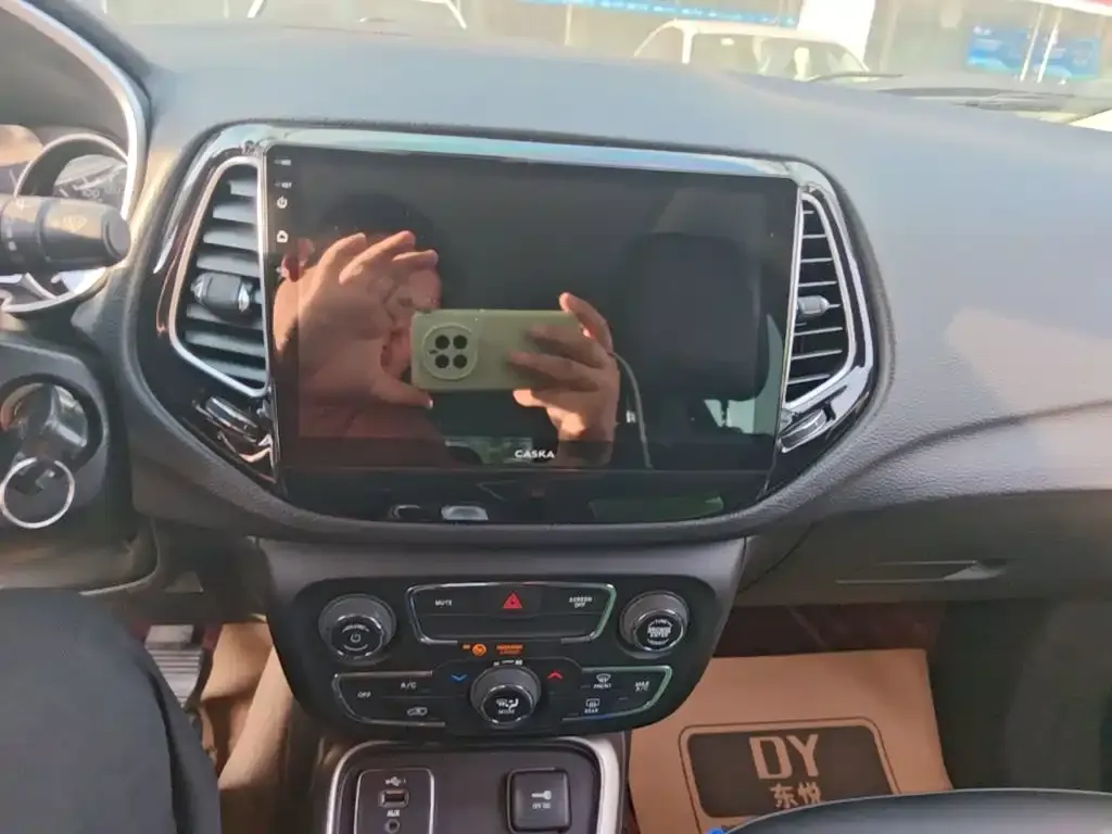 Jeep Compass 200T Automatic Classic Edition 2019 — фото 13