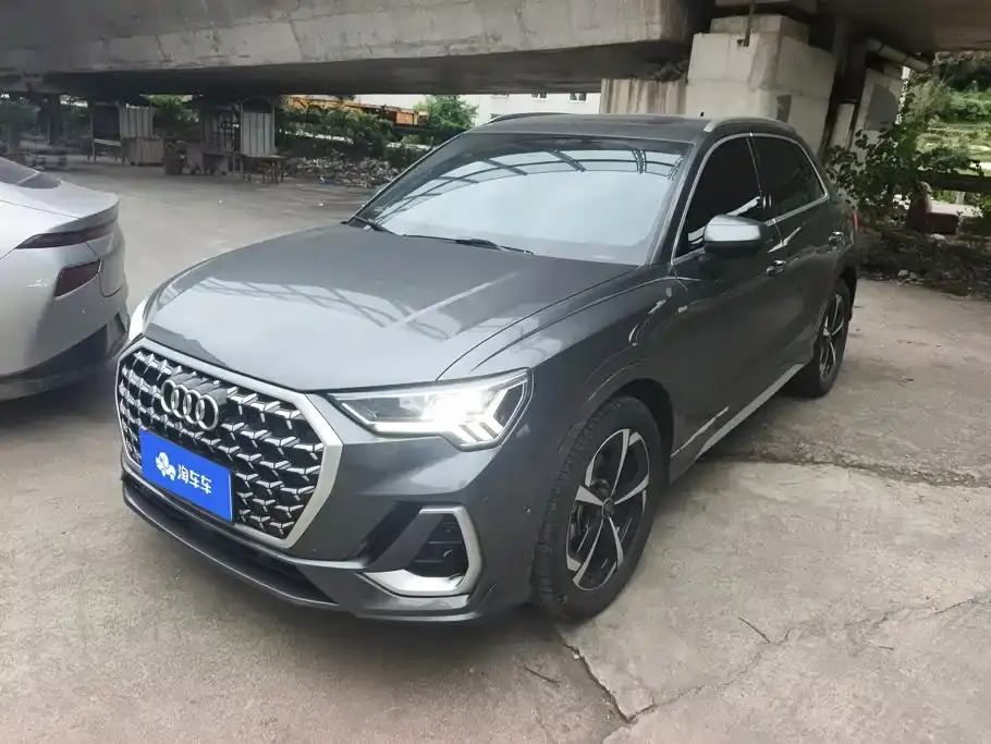 Audi Q3 quattro 45th Anniversary Edition 35TFSI Fashion Dynamic 2025