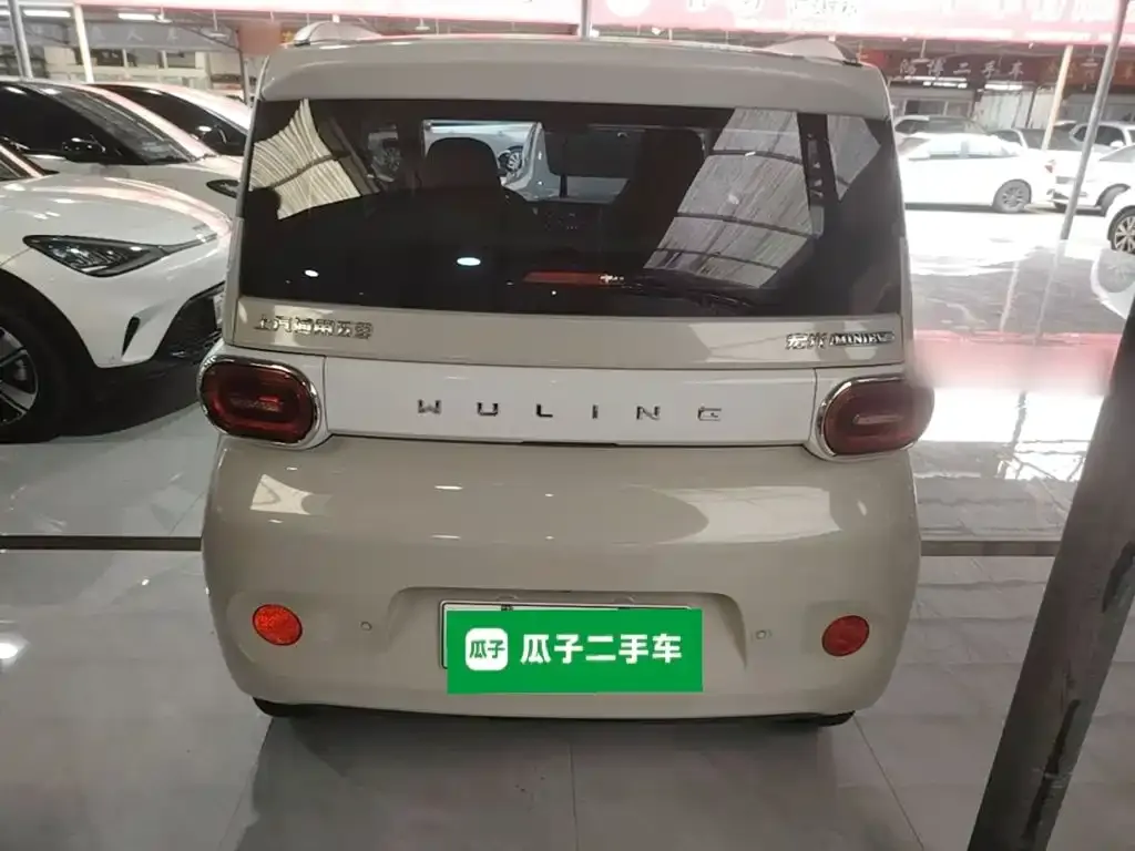 Wuling Motors Hongguang MINIEV 3rd Gen 215km Advanced 2024 — фото 6