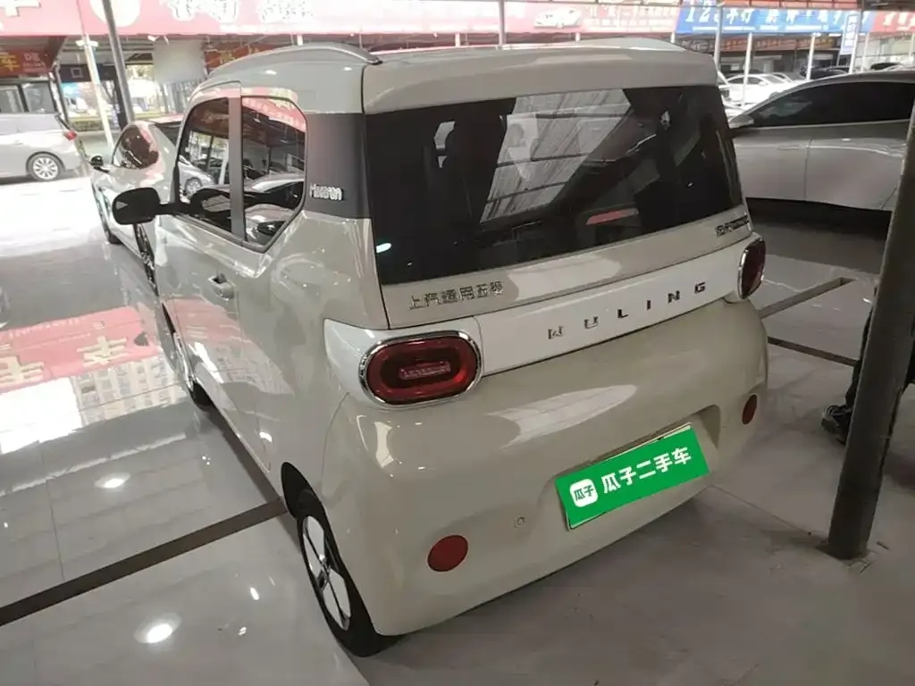 Wuling Motors Hongguang MINIEV 3rd Gen 215km Advanced 2024 — фото 5