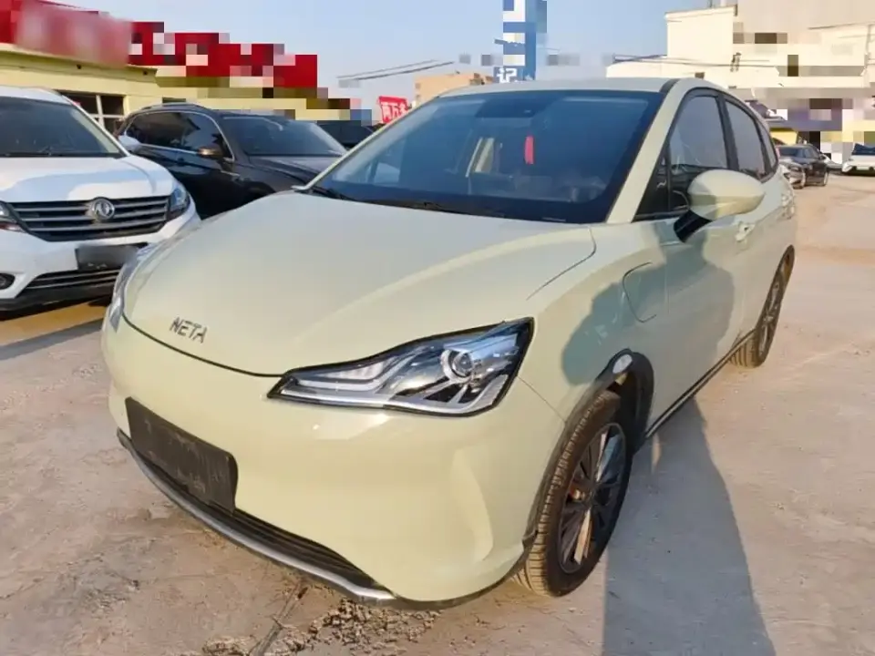 Neta Nezha V Trend 400 Lite 2022