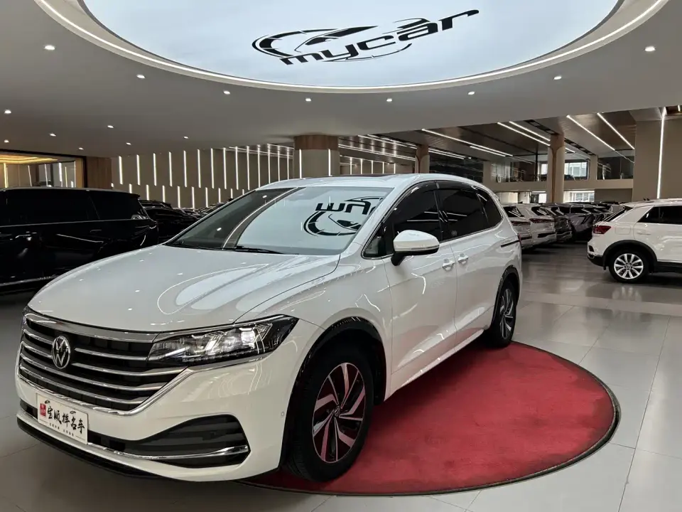 Volkswagen Viloran 330TSI Luxury Edition 2023