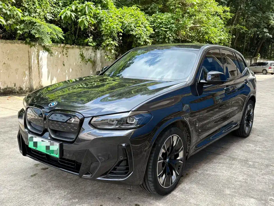 BMW iX3 Pioneer Type 2023