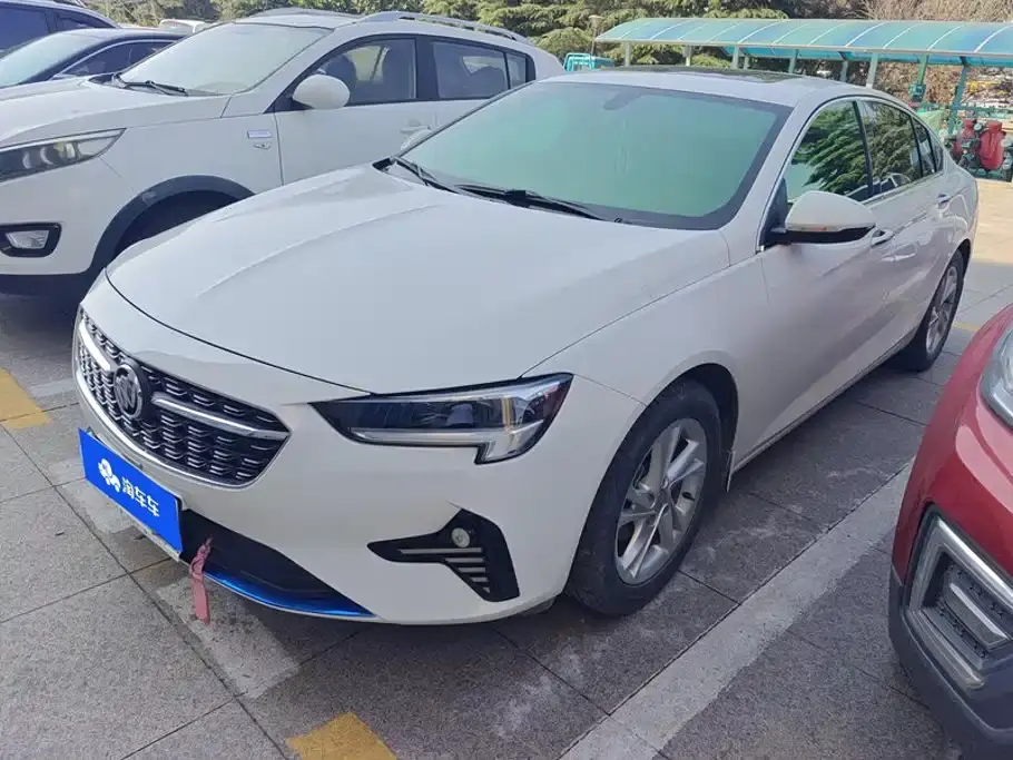 Buick Regal 552T Luxury 2021