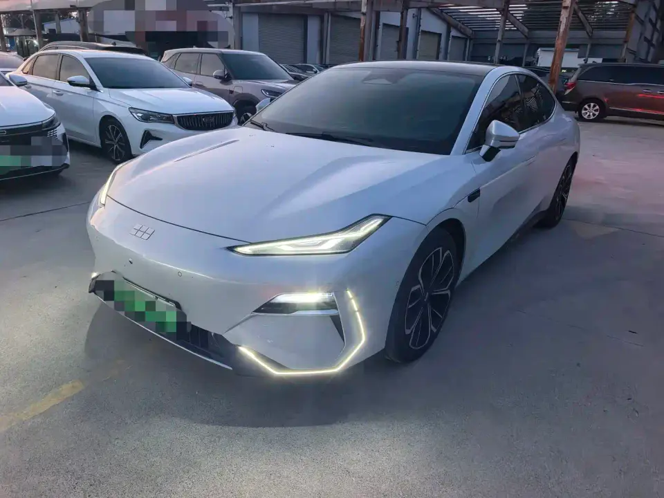 Geely Galaxy Galaxy E8 700km Long Voyage Smart Drive Edition 2026