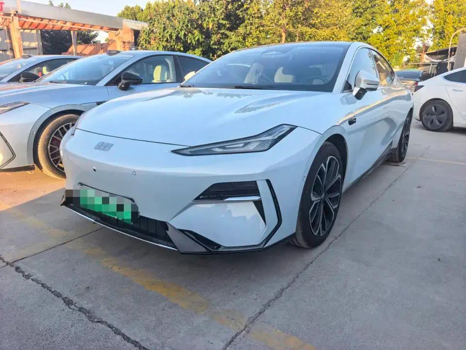 Geely Galaxy Galaxy E8 700km Long Voyage Smart Drive Edition 2026