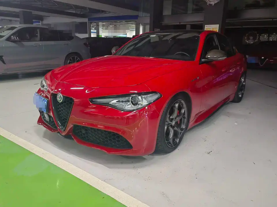 Alfa Romeo Giulia 2.0T 280HP Veloce Ti Racing Edition 2021