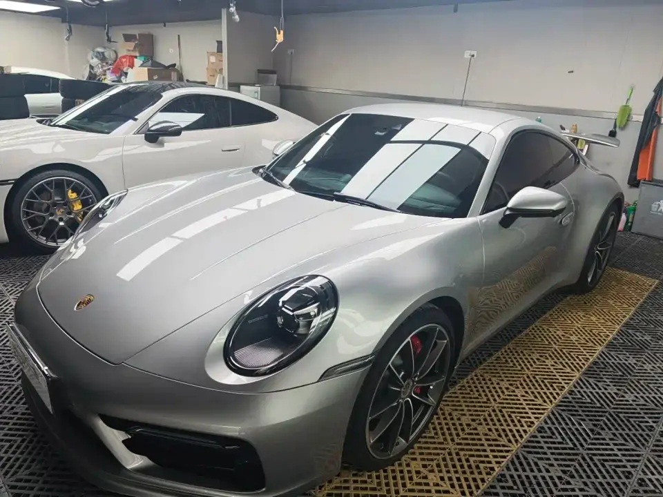 Porsche 911 Carrera 3.0T 2023