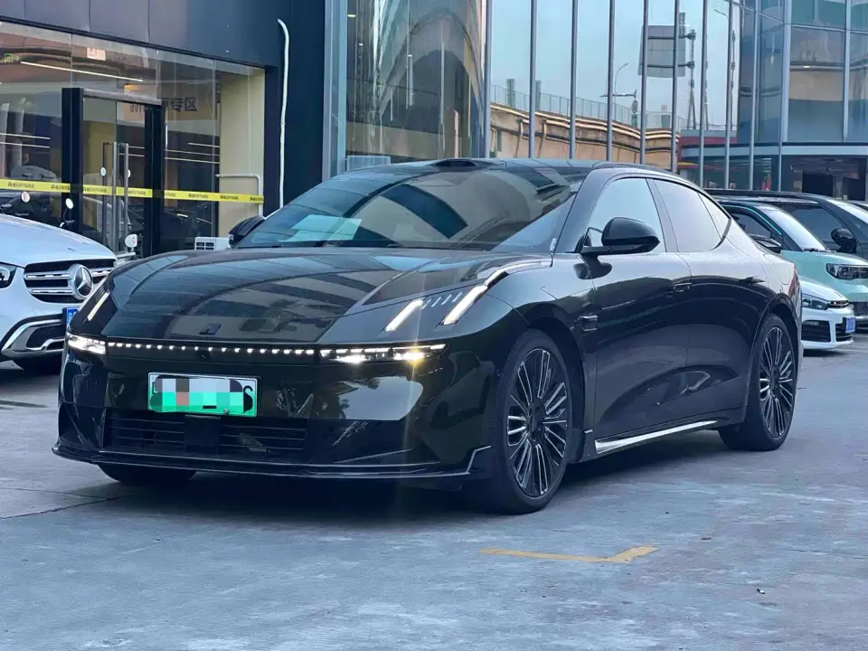 Lynk & Co 10 EM-P 240 AWD Ultra Sport Edition 2025
