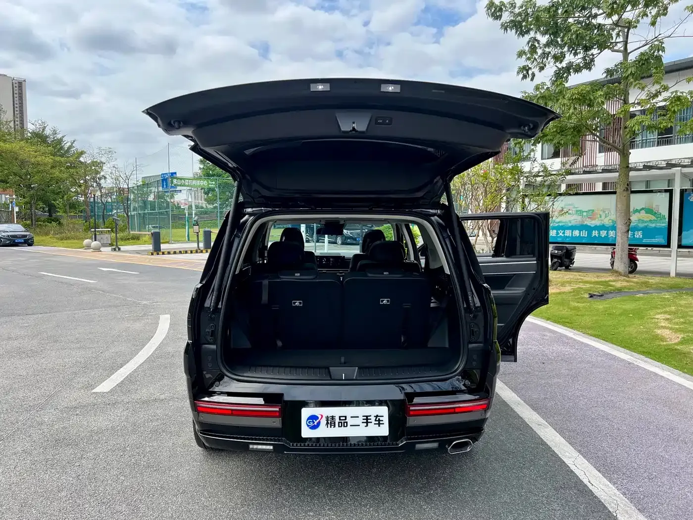 Hyundai Santa Fe 2.0T Connoisseur Pro Max 2024 — фото 32