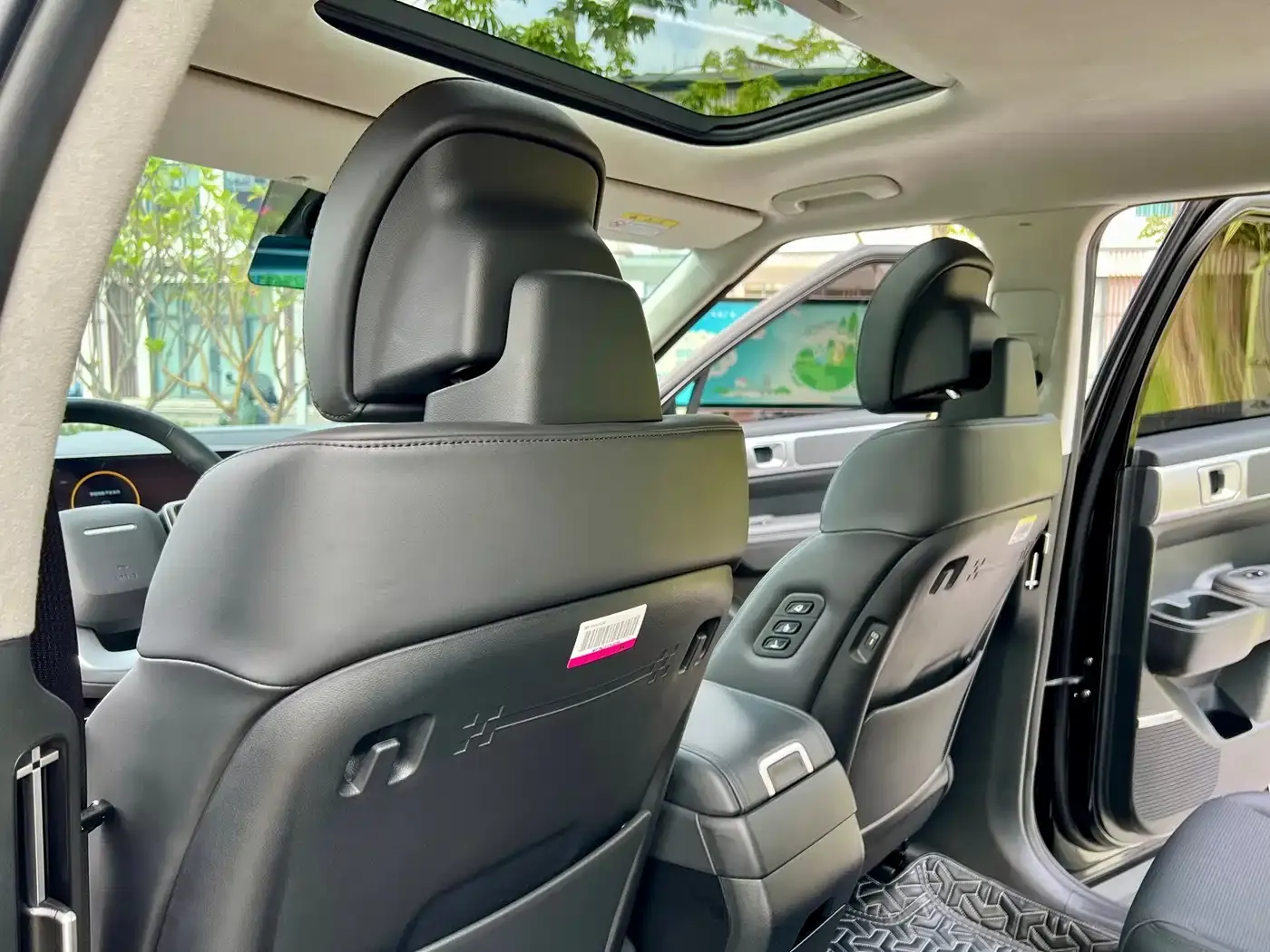 Hyundai Santa Fe 2.0T Connoisseur Pro Max 2024 — фото 9