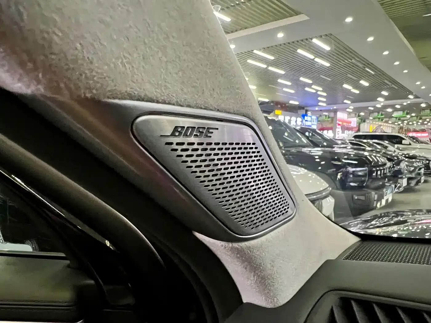 Hyundai Santa Fe 2.0T Connoisseur Pro Max 2024 — фото 26