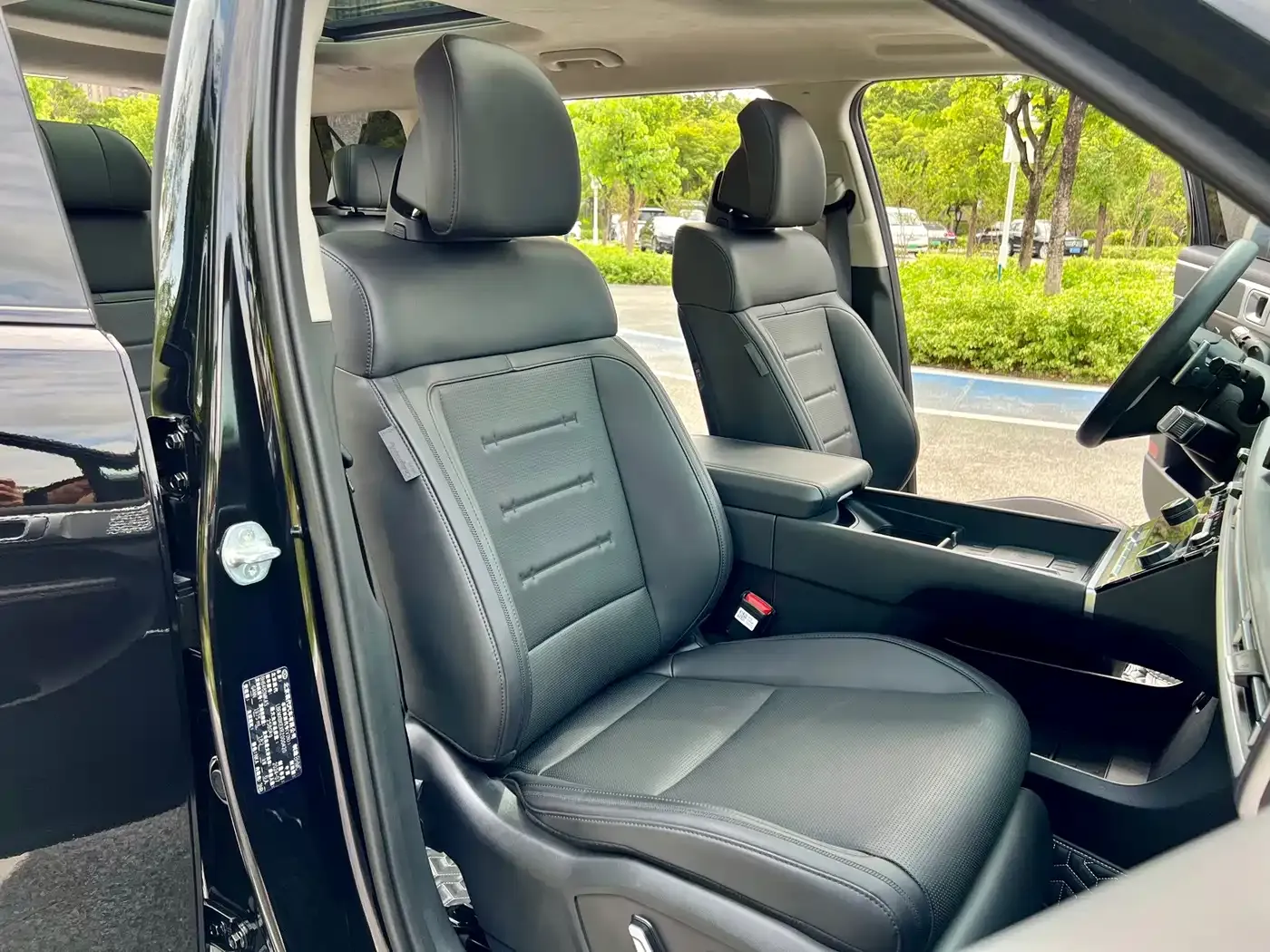 Hyundai Santa Fe 2.0T Connoisseur Pro Max 2024 — фото 15