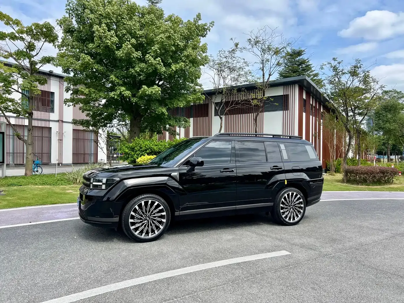 Hyundai Santa Fe 2.0T Connoisseur Pro Max 2024 — фото 5