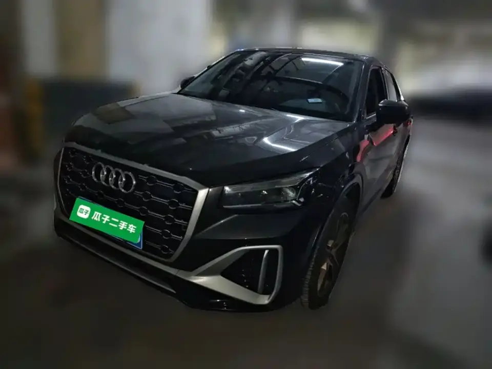 Audi Q2L 35TFSI Fashion Sport 2024