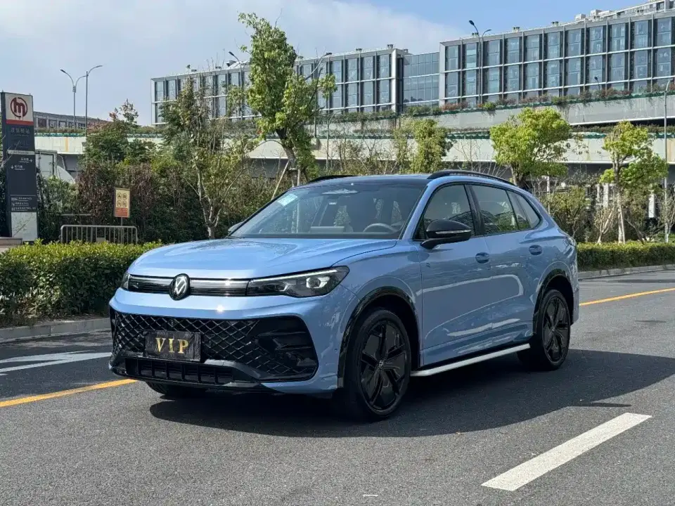 Volkswagen Tiguan L PRO 380TSI 4WD R-Line Smart Premium Edition 2025