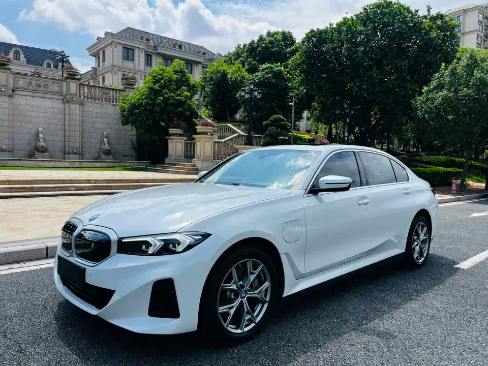 BMW i3 eDrive 35 L 2023