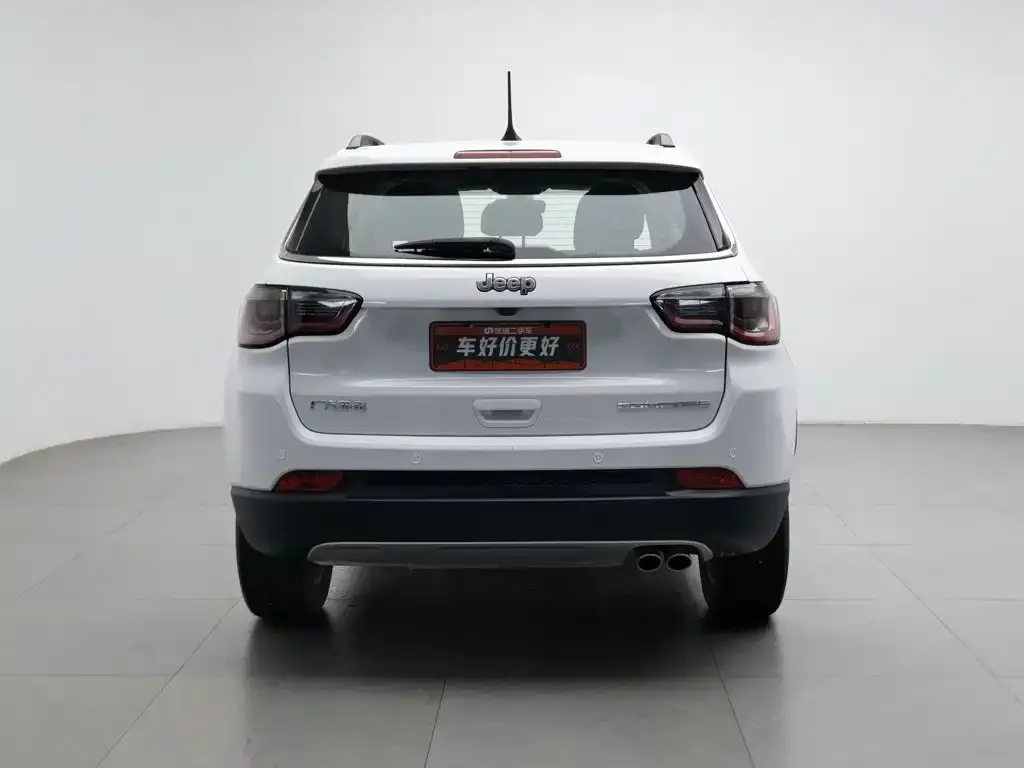 Jeep Compass 220T Automatic Joy Edition 2020 — фото 4