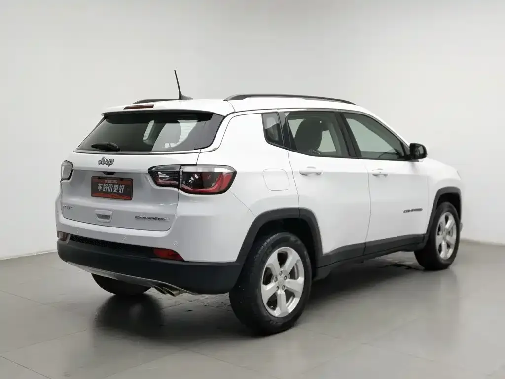 Jeep Compass 220T Automatic Joy Edition 2020 — фото 2
