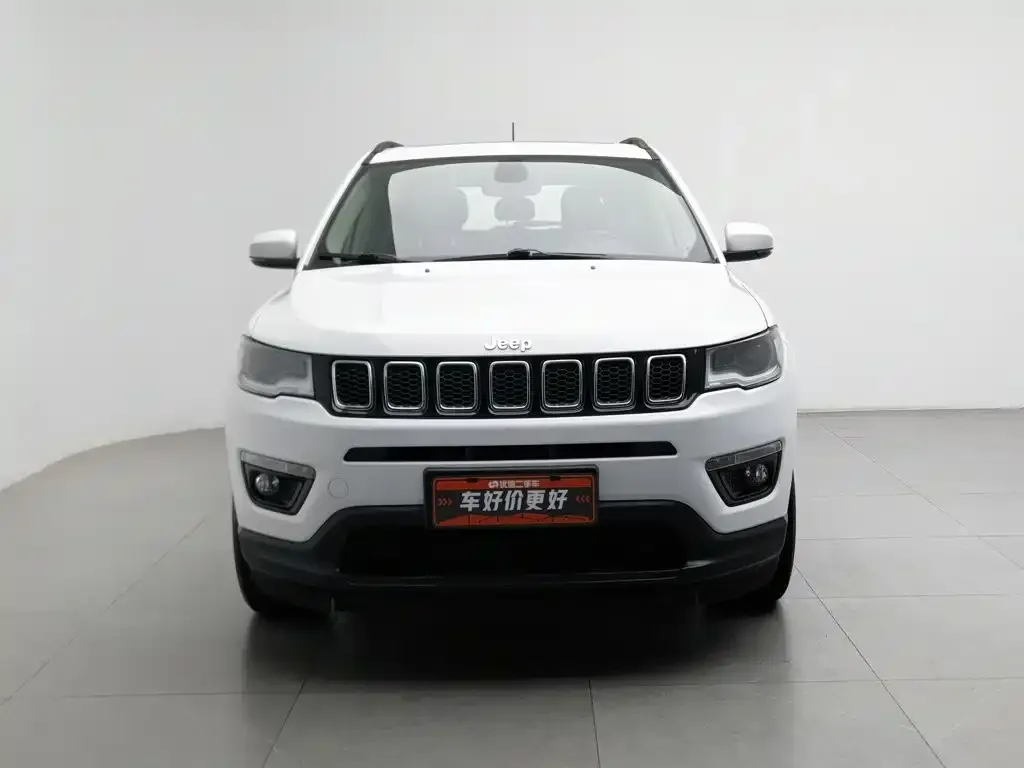 Jeep Compass 220T Automatic Joy Edition 2020 — фото 3