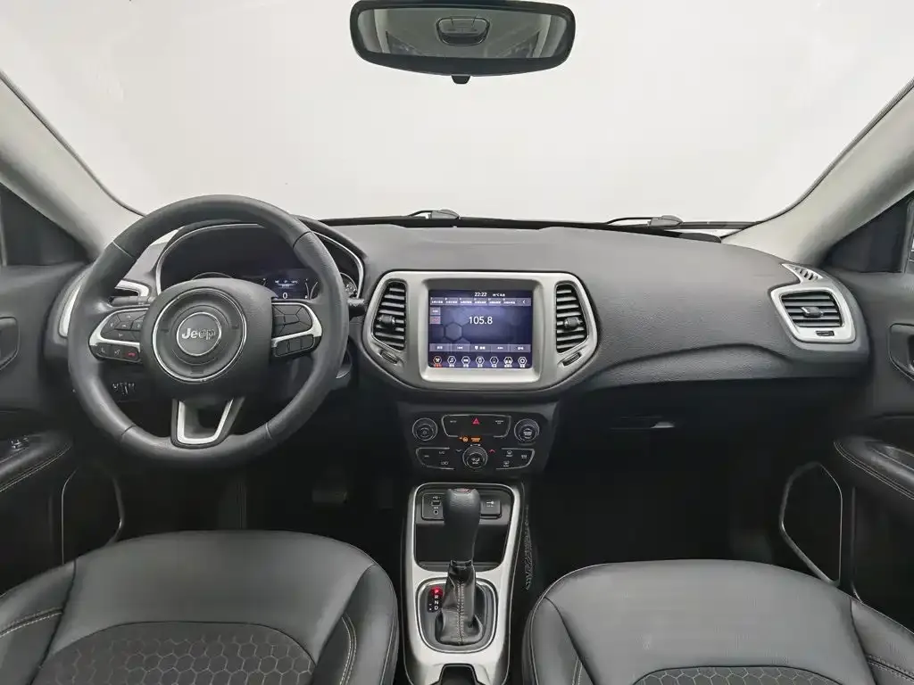 Jeep Compass 220T Automatic Joy Edition 2020 — фото 5