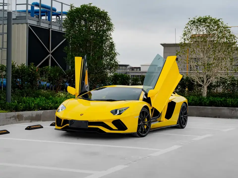 Lamborghini Aventador Aventador S 2020