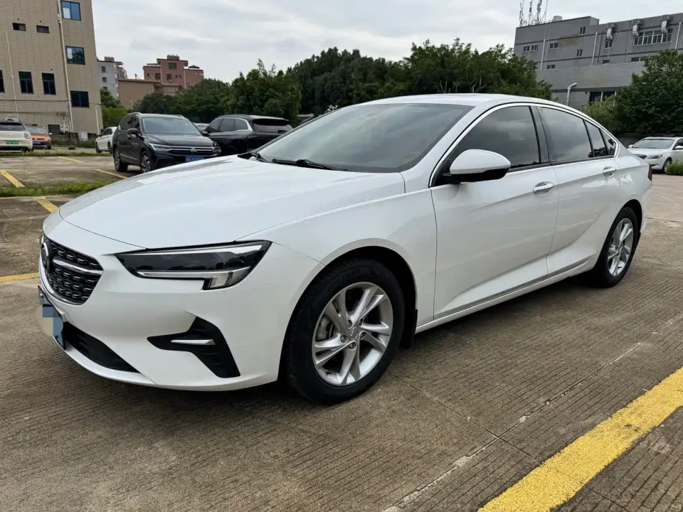 Buick Regal 552T Luxury 2021