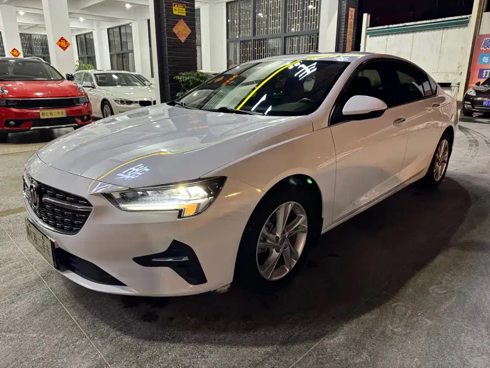 Buick Regal 552T Luxury 2021